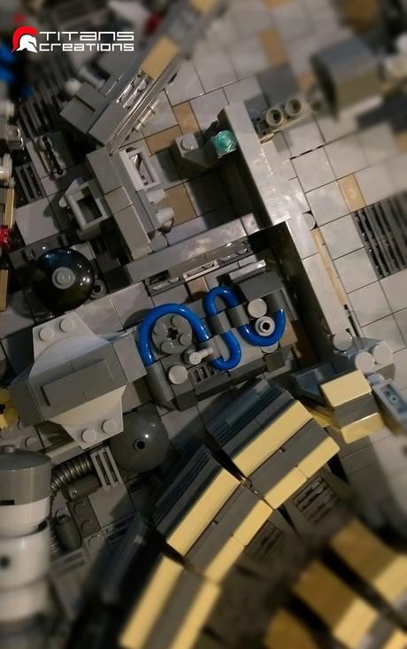 Un Faucon Millénium de plus de 10 000 pièces de LEGO créé par des passionnés Un Faucon Millénium de plus de 10 000 pièces de LEGO créé par des passionnés
