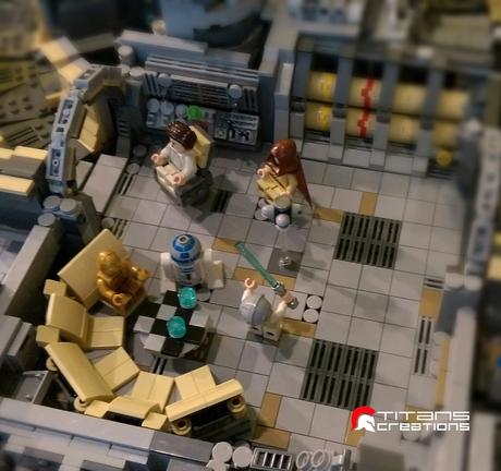 Un Faucon Millénium de plus de 10 000 pièces de LEGO créé par des passionnés Un Faucon Millénium de plus de 10 000 pièces de LEGO créé par des passionnés