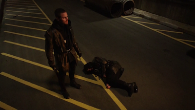 Les critiques // Arrow : Saison 3. Episode 23. My Name Is Oliver Queen. Les critiques // Arrow : Saison 3. Episode 23. My Name Is Oliver Queen.