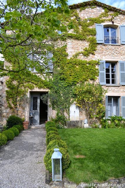 Les Rosées, à Mougins : une parenthèse qui fait du bien Les Rosées, à Mougins : une parenthèse qui fait du bien