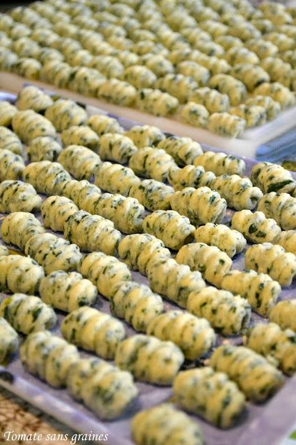 Gnocchis verts ou « merda de can », girolles et sauce à la tomme de Savoie Gnocchis verts ou merda de can