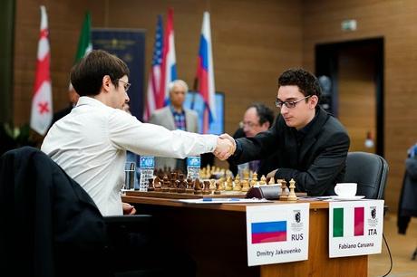 Échecs : Fabiano Caruana (2803) 0-1 Dmitry Jakovenko (2738) - Photo © Kirill Merkurev Échecs : Fabiano Caruana (2803) 0-1 Dmitry Jakovenko (2738) - Photo © Kirill Merkurev