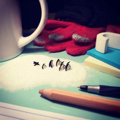 Cet homme a trouvé un moyen radical de s’occuper, quand il s’ennuie au bureau !