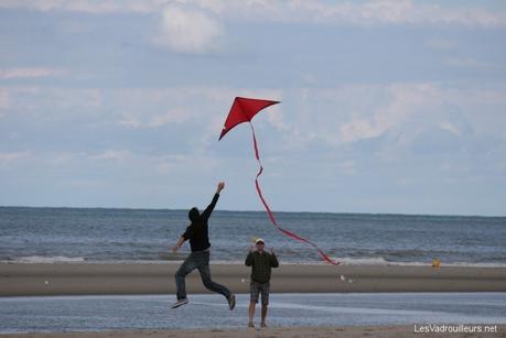 Jouer au cerf volant Jouer au cerf volant