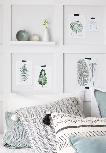 cloison pour séparation à l'esprit scandinave dans une chambre Vtwonen via Nat et nature DIY : Une cloison déco pour tête de lit