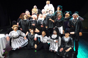 LE CABARET DÉSAXÉ / Théâtre La Licorne au Bateau Feu Capture d’écran 2015-06-02 à 12.40.41