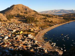 Tontontateatatonlestetonsdetata sur le Titicaca