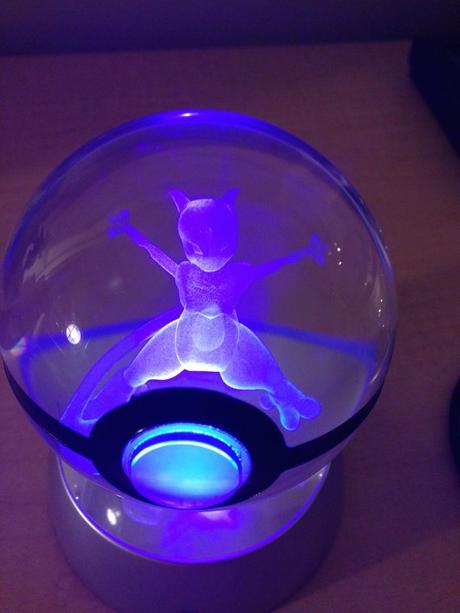 Des pokéballs comme si elles existaient vraiment! Des pokéballs comme si elles existaient vraiment!