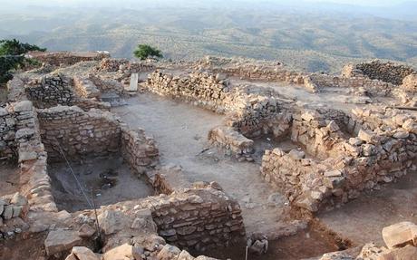 La mission archéologique franco-marocaine d’Igîlîz reçoit le Grand Prix d’Archéologie 2015 La mission archéologique franco-marocaine d’Igîlîz reçoit le Grand Prix d’Archéologie 2015