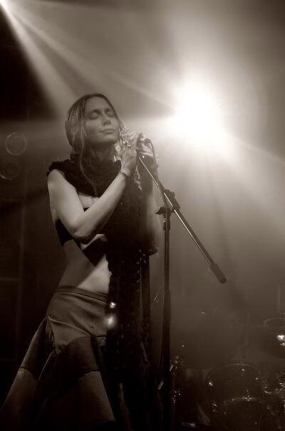 Lou Rhodes Lou Rhodes