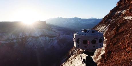 Google Cardboard : un petit pas pour la réalité virtuelle, un grand pas dans l’expérience du voyage The North Face
