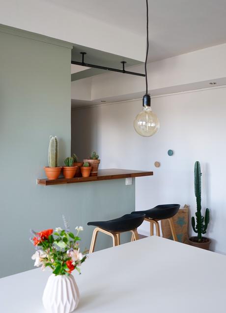 Avant-après : Mon mur et mon séjour changent de couleur Mon_nouveau_mur_vert_de_gris_blog_DECOuvrir_design