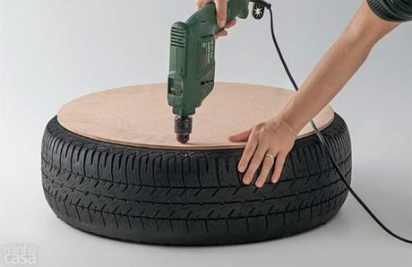 Il transforme ce vieux pneu en un objet de déco incroyable pneu 02