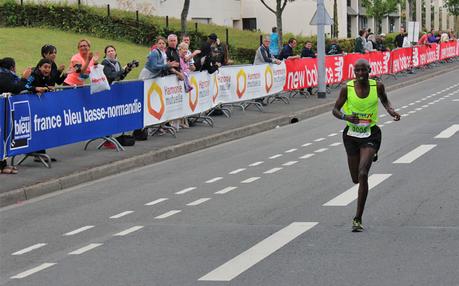 Yeah baby ! J’ai réussi mon 21 kms des courants de la liberté Le vainqueur Charles Korir
