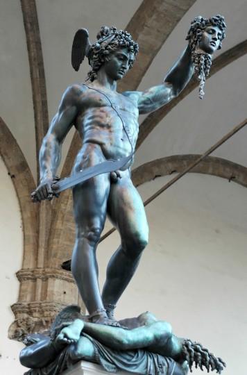 Persée, par Benvenuto Cellini (Florence, Loggia dei Lanzi)