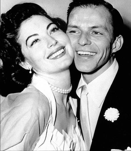 Blonde & Idiote Bassesse Inoubliable**********************In The Wee Small Hours de Frank Sinatra Blonde & Idiote Bassesse Inoubliable**********************In The Wee Small Hours de Frank Sinatra