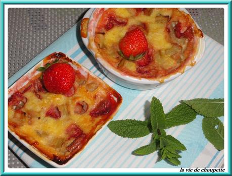 CLAFOUTIS AU YAOURT, FRAISE ET RHUBARBE clafoutis fraises-rhubarbe-2