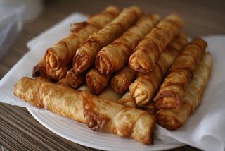 Recette de borek au fromage de brebis, comme un millefeuille (Turquie, Ramazan) Recette de borek au fromage de brebis, comme un millefeuille (Turquie, Ramazan)