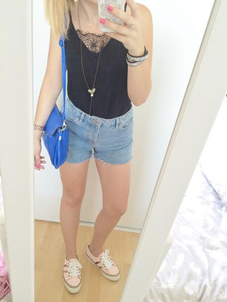 TENUE DU JOUR - High waist & lace TENUE DU JOUR - High waist & lace