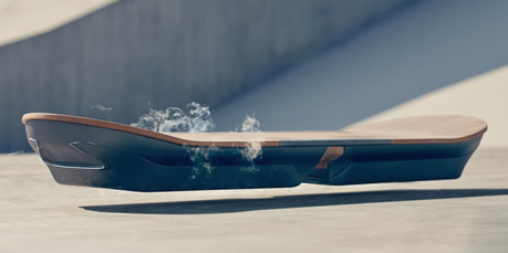 HIGH-TECH : Un hoverboard (enfin) crédible présenté par Lexus HIGH-TECH : Un hoverboard (enfin) crédible présenté par Lexus