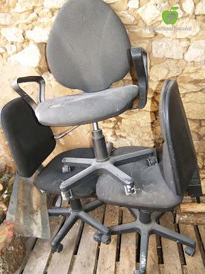 Fauteuil de bureau étoilé (upcycling d'un vieux fauteuil) Fauteuil de bureau étoilé (upcycling d'un vieux fauteuil)