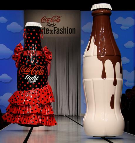 Tendance : Coca Cola s'habille en Prada