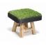  Green Grass tabouret avec une assise en pelouse synthétique recyclée, Marron Rouge  
  Prix indicatif :  135 euros le tabouret Taille S (soldé à 87, 75 euros) sur le site  www.marronrouge.com  