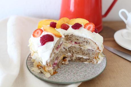 layer cake nectarines fraises trish deseine