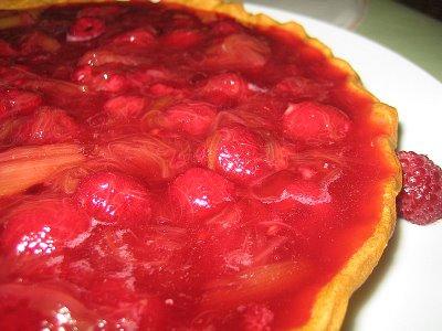 Tarte sablée rhubarbe-framboises!!!