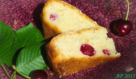 Gâteau aux amandeset cerises / Almond and Cherry Cake