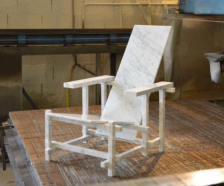 R&BM chaise de marbre par Jean-Charles Kien R&BM chaise de marbre par Jean-Charles Kien