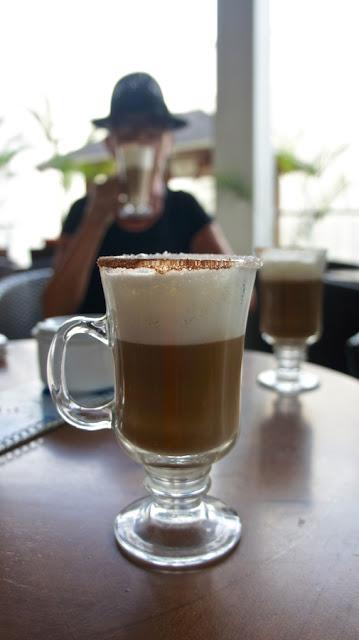 Spanish coffee, I love you ! Spanish coffee, I love you !