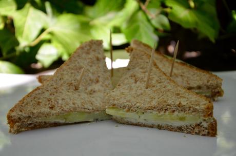 Club sandwiches concombre / fromage ail fines herbes
