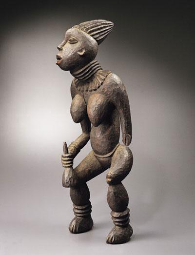 Statue-bangwa-cameroun-hugues-dubois
