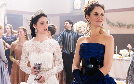 Reign : Amy Brenneman (The Leftovers) sera de retour dans la saison 3 ! Reign : Amy Brenneman (The Leftovers) sera de retour dans la saison 3 !