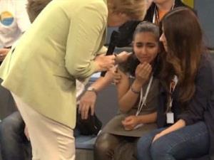 L'Ange Allemand & La Palestinienne en Larmes L'Ange Allemand & La Palestinienne en Larmes