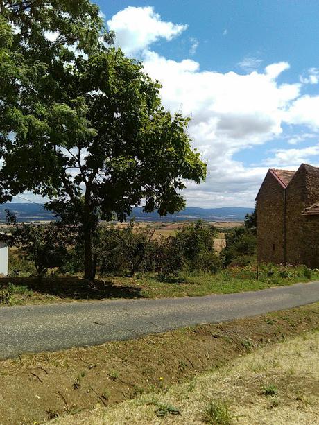 Via Arverna, etapes 6 et 7 : de la Haute Loire au Cantal. Via Arverna, etapes 6 et 7 : de la Haute Loire au Cantal.