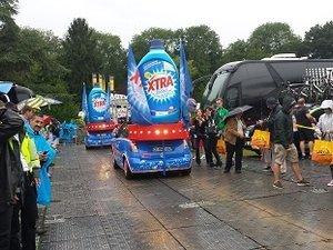 A l'arrivée du Tour, 21e étape Sèvres Champs-Elysées, avec IAM Cycling A l'arrivée du Tour, 21e étape Sèvres Champs-Elysées, avec IAM Cycling