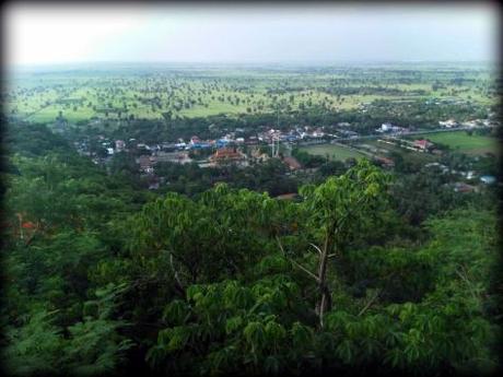Cambodge : On a découvert Battambang, Prasat Banan et Phnom Sampov IMG-20150720-WA0022