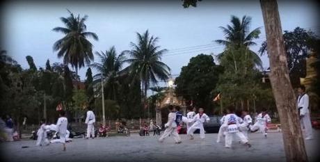 Cambodge : On a découvert Battambang, Prasat Banan et Phnom Sampov IMG-20150720-WA0017