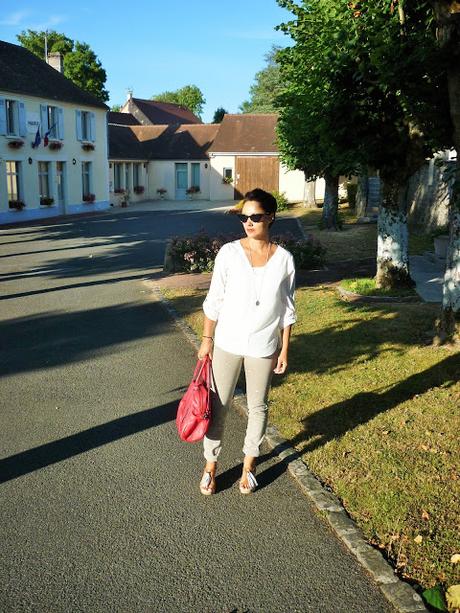 Look Mode Soldes jean beige tâché sud express Look Mode Soldes jean beige tâché sud express