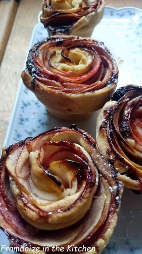 Commentaires sur Roses de pommes, citron, gingembre et confiture de prunes par claude arlette gateau-forme-rose-pomme-prune-framboizeinthekitchen-7