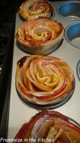 Commentaires sur Roses de pommes, citron, gingembre et confiture de prunes par claude arlette gateau-forme-rose-pomme-prune-framboizeinthekitchen-6