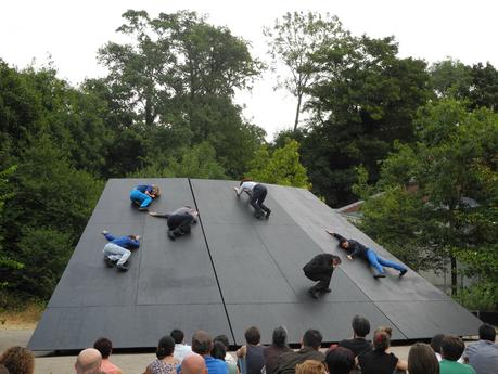 La Montagne, par le Collectif Bonheur Intérieur Brut DSCN1003