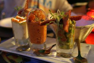 crevettes à la crème d'avocat, apéro, entrée froide sans gluten entrée, apéro, brunch aux crevettes et aux avocats