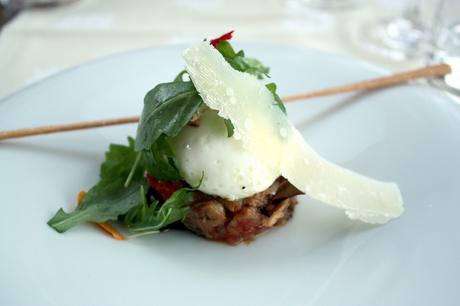 Oeuf mollet ratatouille basilic parmesan © P.Faus JPG