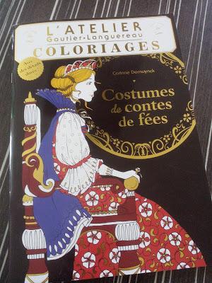 Coloriages Costumes de contes de fées