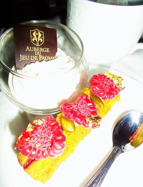 Beauté royale à l’Auberge du Jeu de Paume, Chantilly… labeauteparisienne.com blog voyage chantilly spa valmont (20)