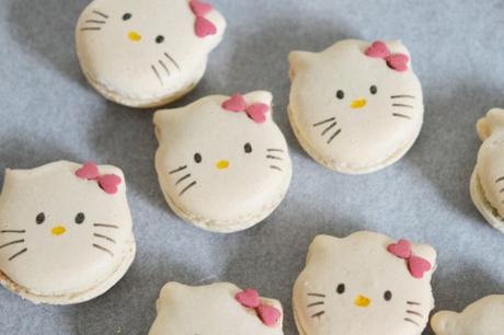 macarons-hello-kitty