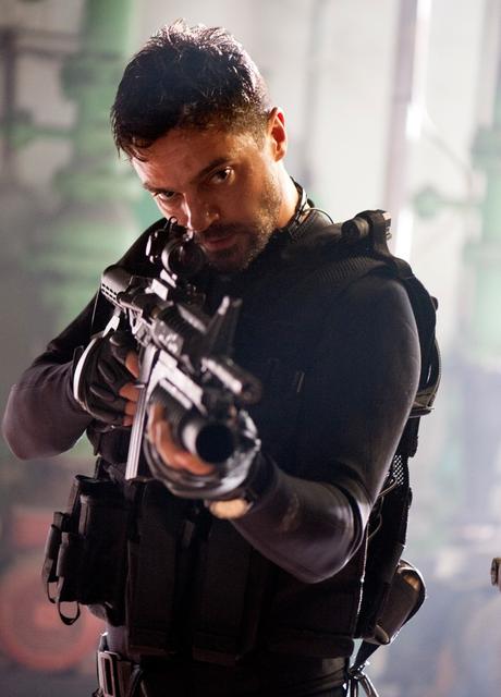 Stratton : Dominic Cooper fait son Mission : Impossible ! Stratton : Dominic Cooper fait son Mission : Impossible !